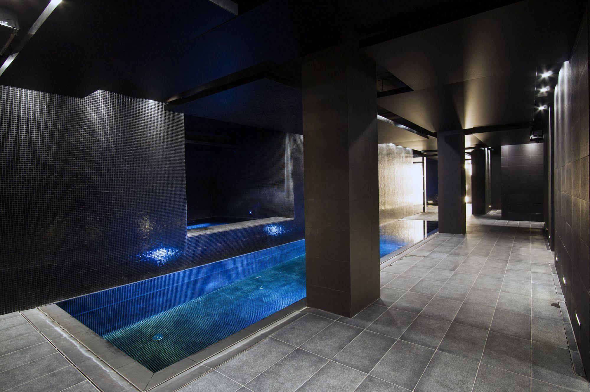 M Hotel وودج المظهر الخارجي الصورة