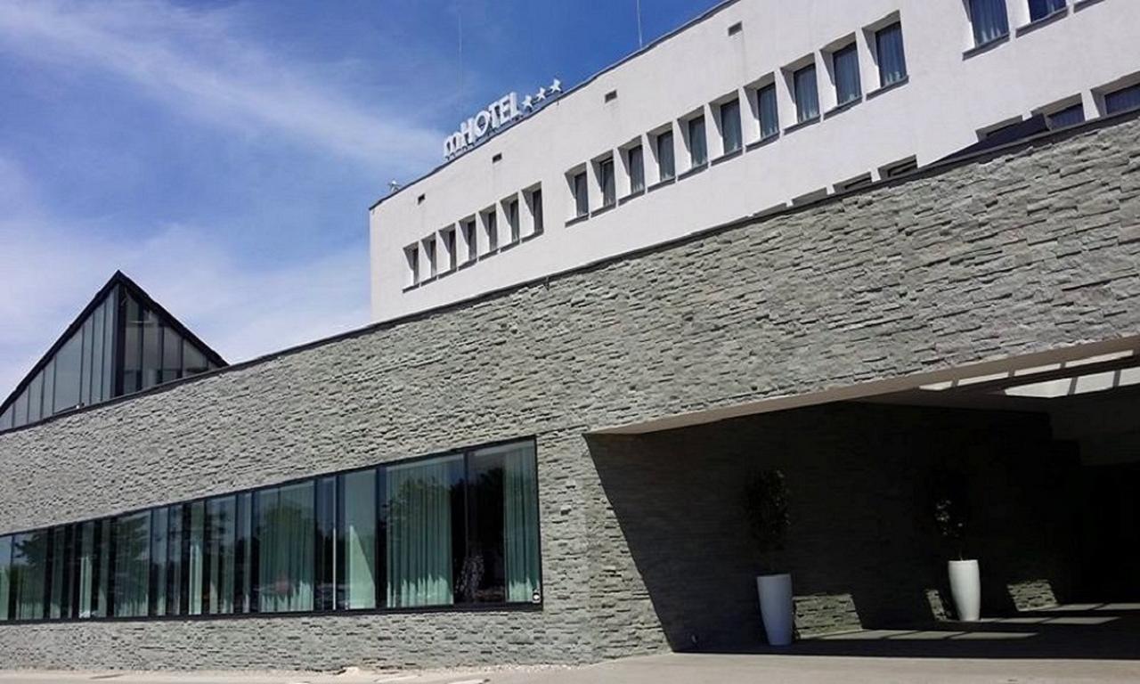 M Hotel وودج المظهر الخارجي الصورة